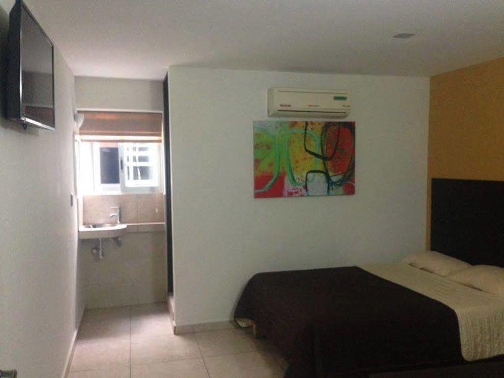 Hotel Flores Guamuchil Zewnętrze zdjęcie